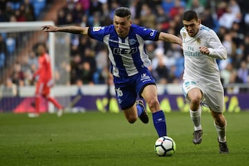 Completa su cuarta temporada en España, aunque en la actual campaña no ha jugado un solo partido y en la anterior estuvo seis meses prestado en el Albacete de segunda división. Al no tener minutos su salida está casi que asegurada. Torres, que tiene 30 años, quedará libre 30 de junio.