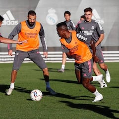 Zidane tira de Pipi, el otro japonés del Real Madrid