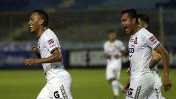 Este domingo por la tarde el cuadro albo sum&oacute; un t&iacute;tulo m&aacute;s para sus vitrinas y el hist&oacute;rico Estadio Cuscatl&aacute;n fue testigo de este encuentro.