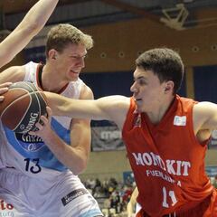 El Fuenlabrada jugó mejor los minutos finales y sigue arriba