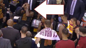 Sale a la luz un vídeo de LeBron totalmente ido y al borde del llanto en el banquillo