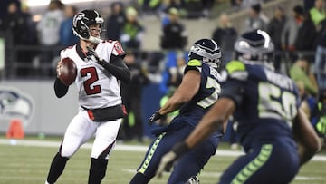SEATTLE, WA - NOVEMBER 20: Quarterback Matt Ryan #2 of the Atlanta Falcons looks to pass against the Seattle Seahawks during the third quarter of the game at CenturyLink Field on November 20, 2017 in Seattle, Washington. Steve Dykes/Getty Images/AFP
== FOR NEWSPAPERS, INTERNET, TELCOS & TELEVISION USE ONLY ==