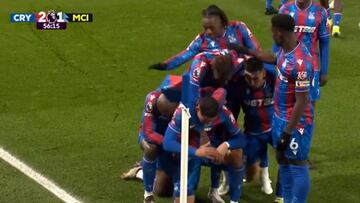 Se le ha caído el equipo a Guardiola por completo: el 2-1 al City es para verlo...