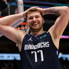 NBA’s Luka Doncic gets hit in face by Slovenian mascot