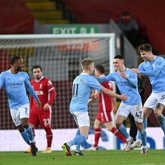 El City asalta la Premier