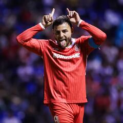 Alexis Vega confiesa lo que piensa de Chivas tras su tensa salida del club