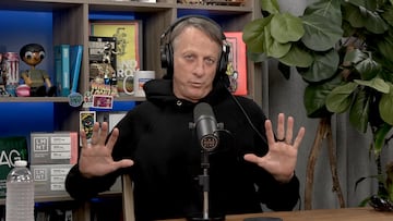 Tony Hawk hablando en el podcast The Nine Club