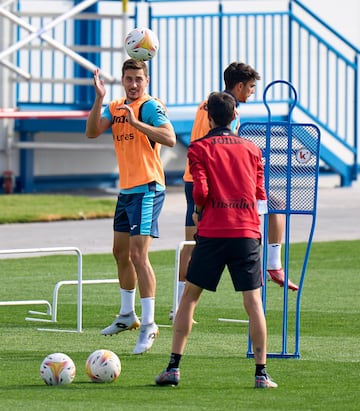 Javi Hernández, durante un entrenamiento con el Leganés