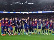 Los jugadores del Barça celebran la goleada ante el Newcastle y el pase a cuartos.