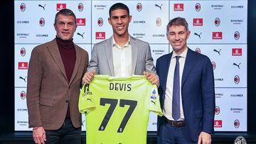 Devis Vásquez es presentado como nuevo arquero del Milan.