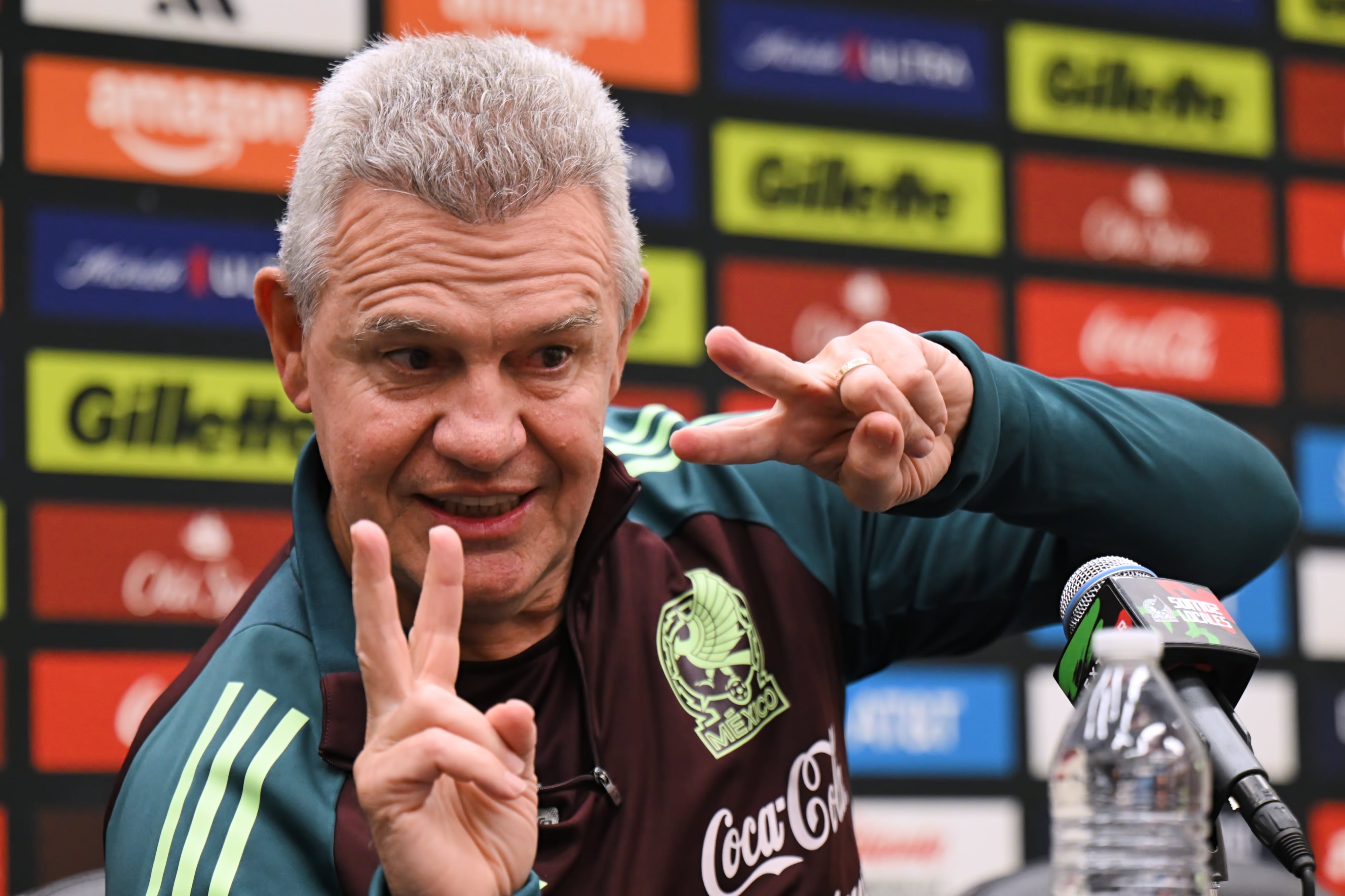 Javier Aguirre se deshace en elogios hacia Gilberto Mora: “Nos llamó la atención desde el principio”