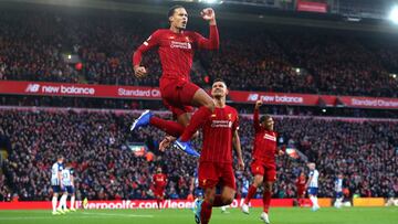 Van Dijk acerca la Premier