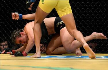 Del peso a la lona: el infierno de Miesha Tate en el UFC 200