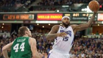 DeMarcus Cousins ante Zeller.