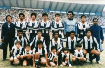 Fueron parte del contingente de jugadores de Colo Colo que reforzó a Alianza Lima entre 1987 y 1988, tras la caída del avión que sufrió aquel plantel.