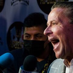 Alfredo Adame protagoniza nueva pelea y cae