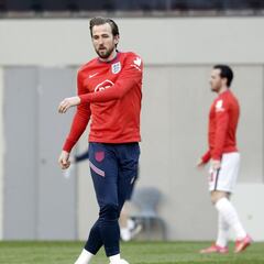 La joven Inglaterra desafía a una Polonia sin Lewandowski