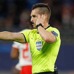 Dilema arbitral: vuelta del fútbol con dos reglamentos