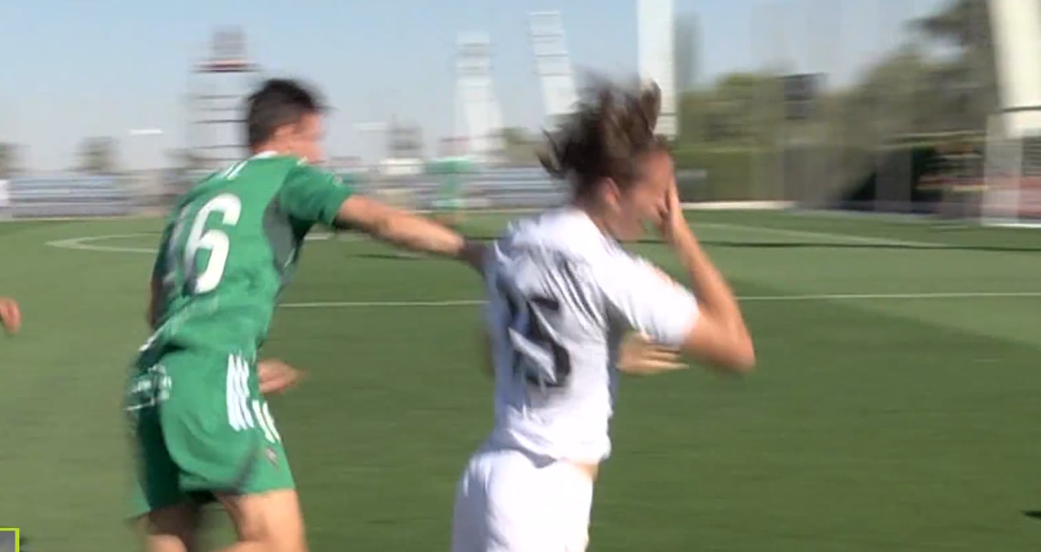 Arbeloa dijo basta: el codazo salvaje a la joya del Castilla que quedó impune con revisión de FVS