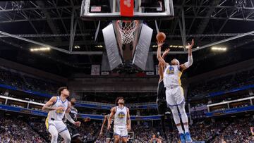 Curry y Klay lideran a los Warriors. Suman Rockets, Pistons y Wizards. Los Sixers ganan en la prórroga. Caen Raptors, Magic, Bucks y Knicks.