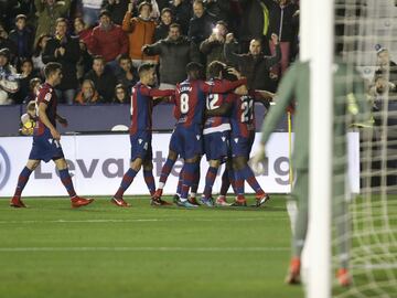 Boateng scores his side's first goal. 1-1.