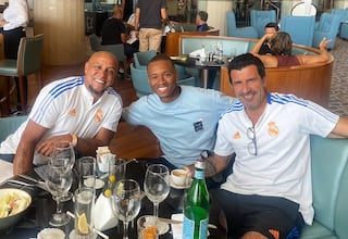 Otro chileno firma en Brasil