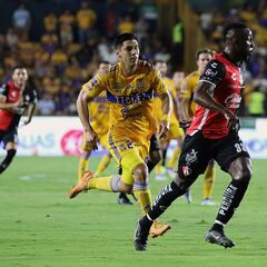 Julián Quiñones estaría en la mira del Leeds