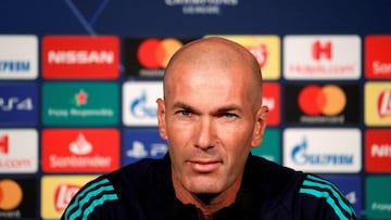 Real Madrid's French coach Zinedine Zidane answers the press during a press conference on the eve of the UEFA Champions League Group A football match between Paris Saint-Germain and Real Madrid CF at the Parc des Princes stadium in Paris on September