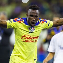 Julián Quiñones se habría despedido de sus compañeros de América