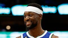 Kemba Walker #34 of the Dallas Mavericks on the court against the New York Knicks in the first quarter at American Airlines Center on December 27, 2022 in Dallas, Texas.