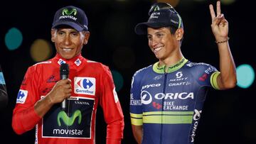 Nairo Quintana y Esteban Chaves, durante el podio de la Vuelta a Espa&ntilde;a 2016.