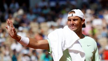 Rafael Nadal durante un entrenamiento en la Philippe Chatrier de Roland Garros.