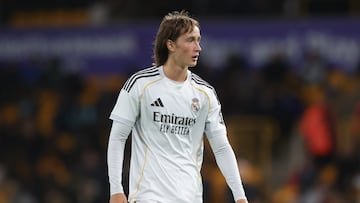 Edad: 18 | Posición: Defensa central | Apariciones: 18