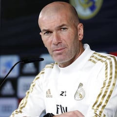 Zidane: "Me duelen las críticas a Marcelo, lo da todo"