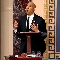 Más de 25 horas: Cory Booker rompe el récord del discurso más largo en la historia del Senado