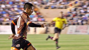 Los oaxaqueños vinieron de atrás y se llevaron la ida gracias a su jugador estrella, Luis Guillermo Madrigal. En el otro juego, Guillermo Martínez fue quien hizo el solitario gol.