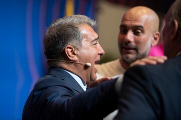 Joan Laporta, Pep Guardiola y Juan Carlos Unzué han presentado esta mañana el partido benéfico contra la ELA que disputarán el Barcelona y el Manchester City. 

