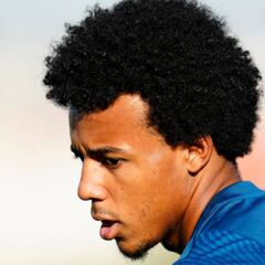 Koundé, un comodín táctico