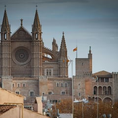 Una británica se muda a España y explica por qué ya no tiene que ganar tanto dinero: “Supe que había encontrado el lugar”