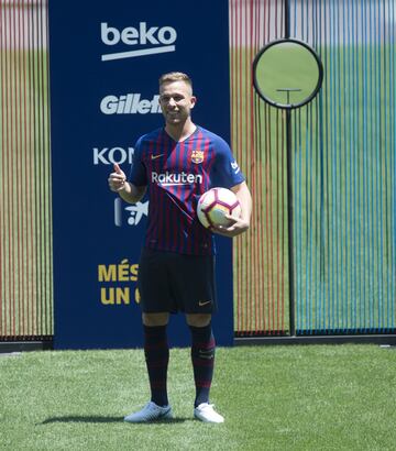 Presentación de Arthur como nuevo jugador del Fútbol Club Barcelona.

