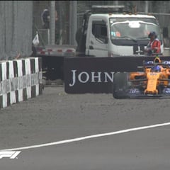 Alonso abandona con un trozo de Force India en su McLaren