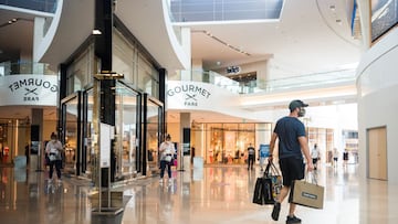 Florida has extended the annual 'back-to-school' tax-free period to allow more parents to pick up a deal on clothing, school supplies and even computers.