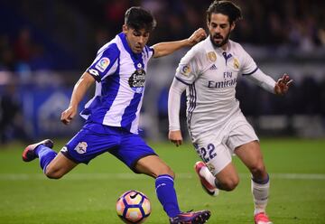 Al Deportivo de la Coruña llegó en la temporada 2014/15 tras su paso por el Real Betis. En estos tres años como blanquiazul ha disputado 103 partidos siendo parte fundamental del conjunto gallego. 