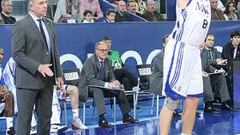 Molin debuta con victoria en un partido muy tenso