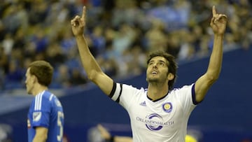 Kak&aacute; thanks the Big Man for Douglas Costa&#039;s injury