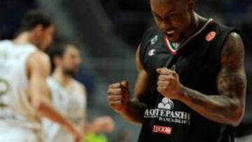 McCalebb aprovecha la siesta del Madrid