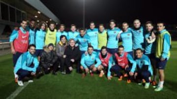 Los tres miembros de Depeche Mode posan con el Barça.