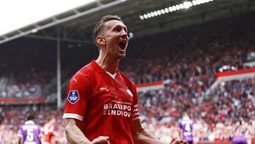 El PSV campeón, De Jong es el rey