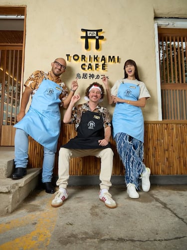 Luisito Comunica y Ary Tenorio estrenan una nueva cafetería en CDMX con una particular condición