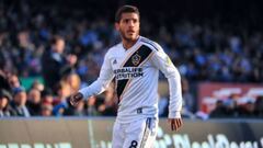 Jonathan dos Santos, del LA Galaxy, en el duelo ante el NYC.